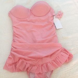 Jessica Simpson swimsuit